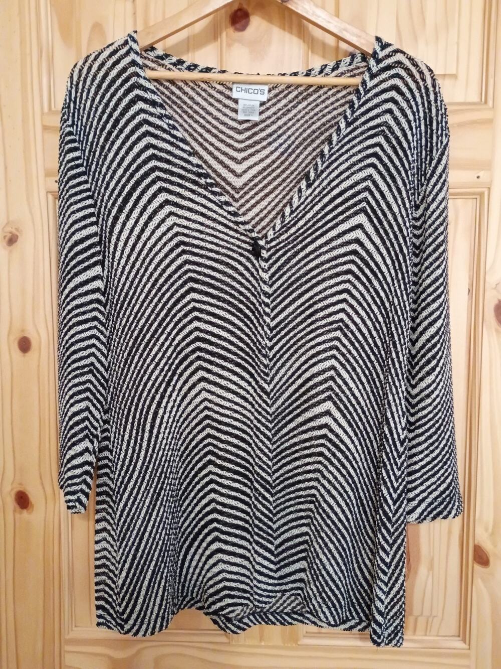 Chicos Womens Open Front Mesh Light Weight Sweater Chevron Stripe Sz 1 S/M